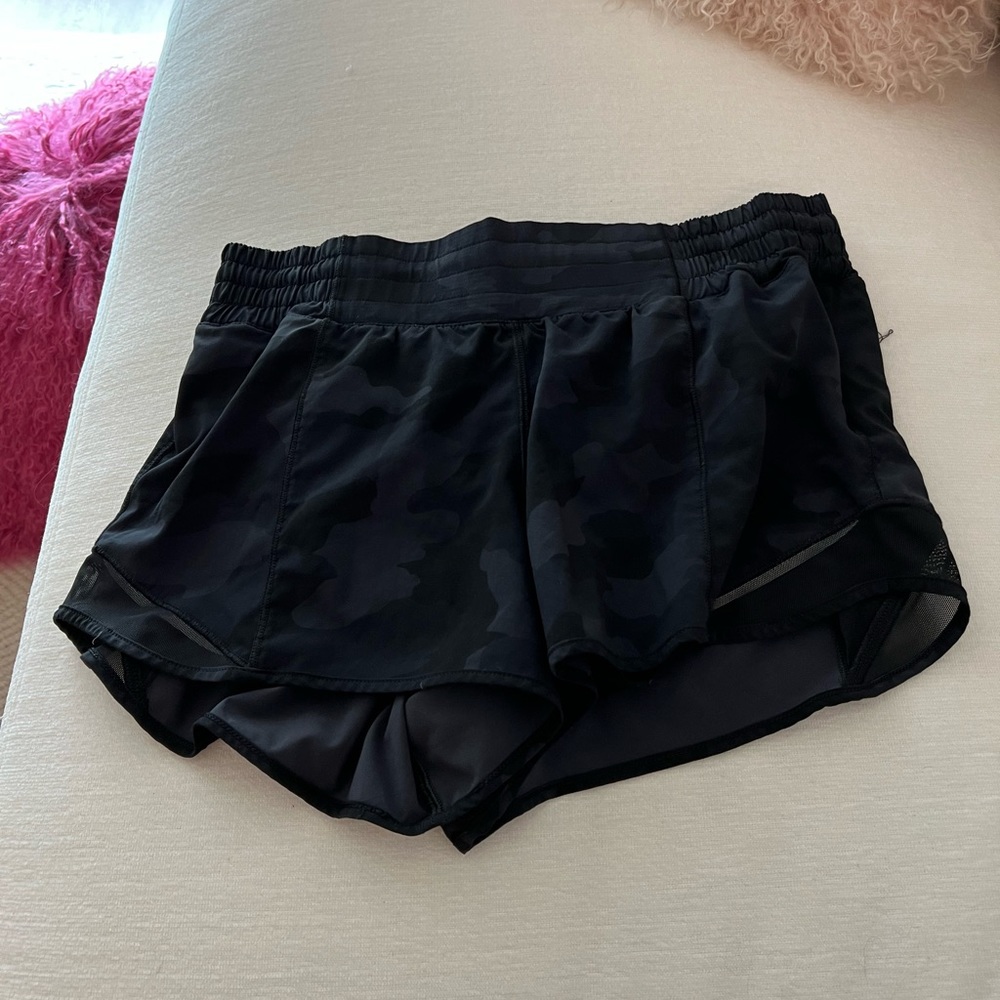 Lululemon Hotty hot short